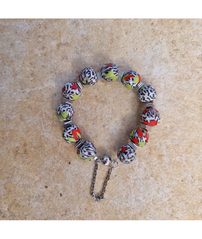 Bracelet blanc homme femme en perles artisanales africaines