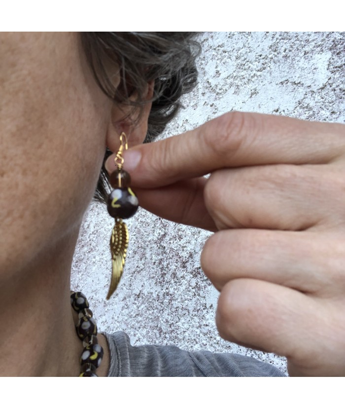 Boucles d'oreilles ethniques chic en perles artisanales et quartz